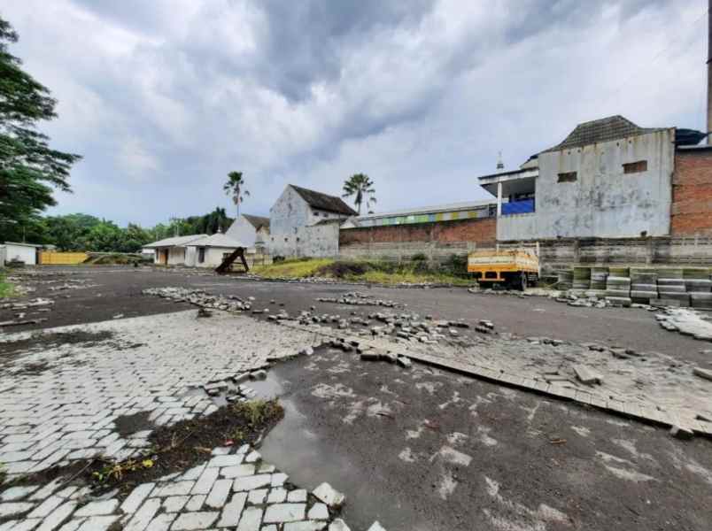 ex pabrik nol jalan raya trawas mojokerto
