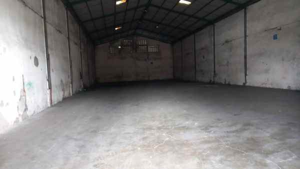 gudang siap pakai di sinar gedangan lokasi komersial