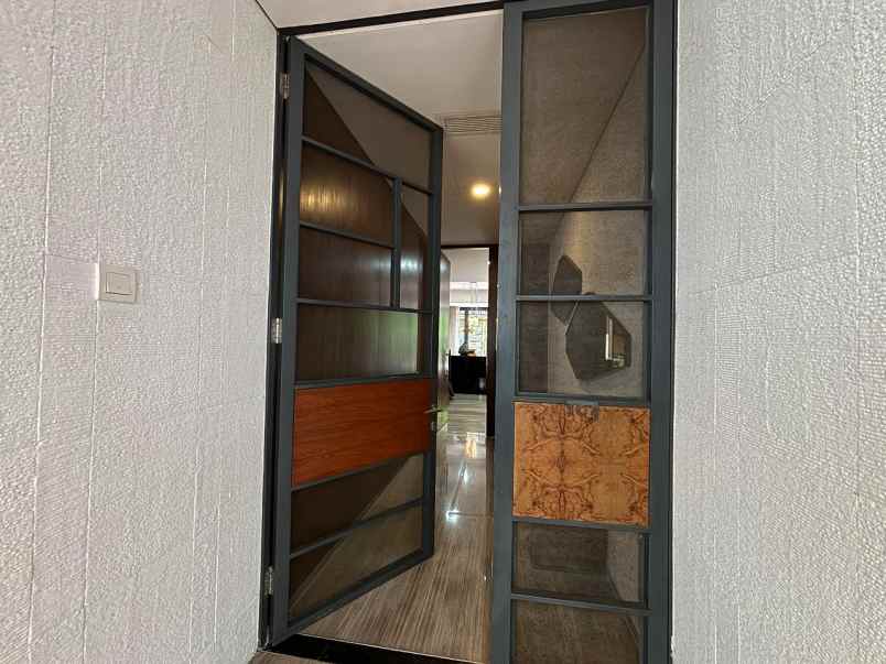 jual apartemen verde two 2br brand new