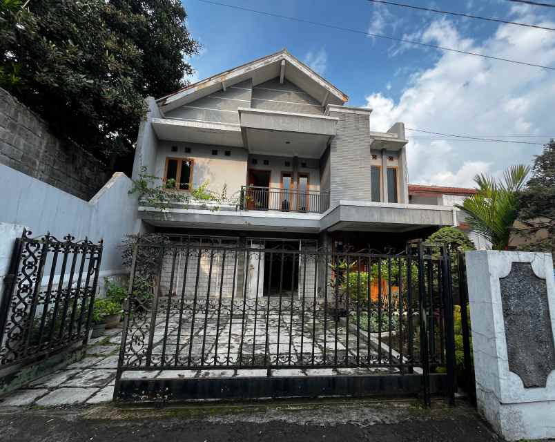 jual cepat rumah luas di komplek bukit cimindi raya