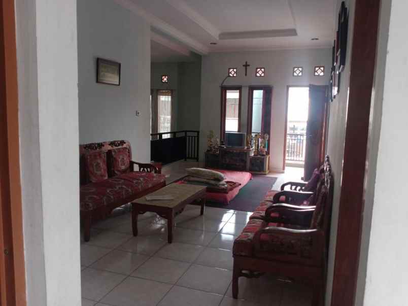 jual cepat rumah luas di komplek bukit cimindi raya