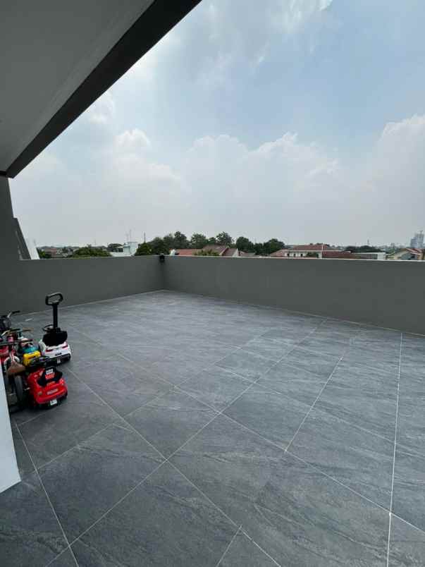 jual cepat rumah mewah 2 lantai di cibubur m