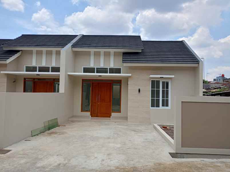 jual rumah baru siap huni di ujung berung bandung