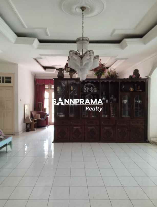 jual rumah dihitung tanah dekat stasiun depok lama