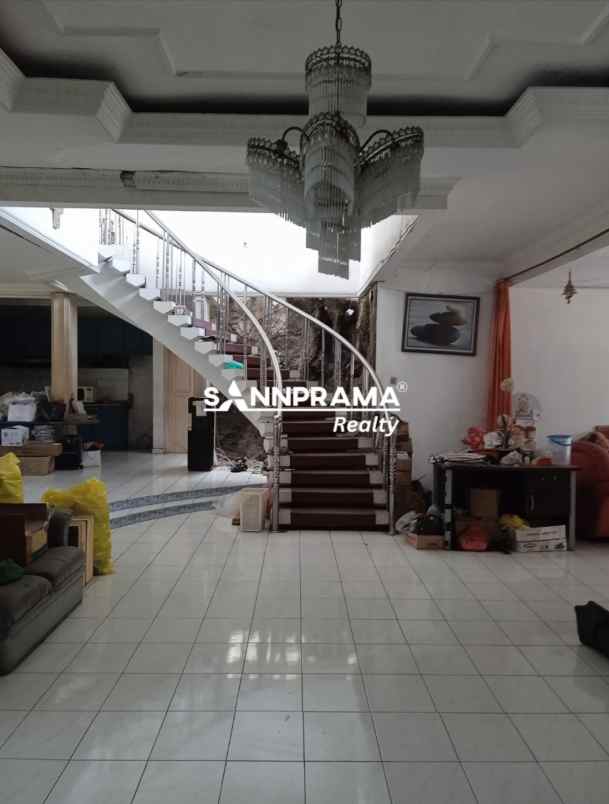 jual rumah dihitung tanah dekat stasiun depok lama