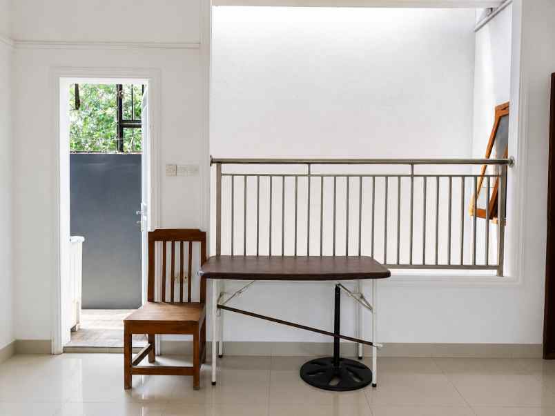 jual rumah komplek deplu pondok aren dekat masjid