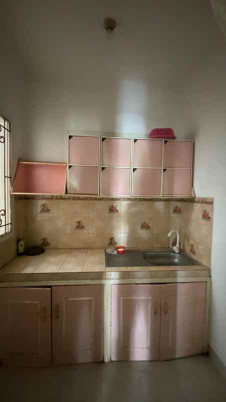 jual rumah raffles hills