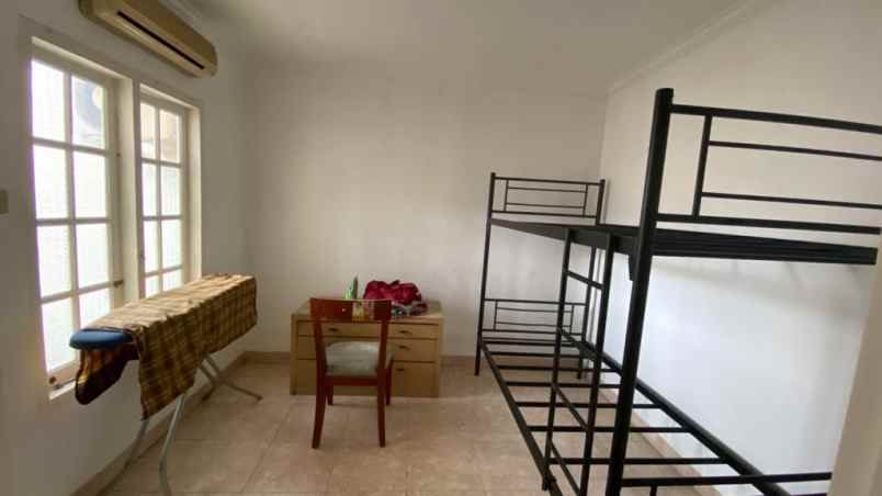jual rumah raffles hills