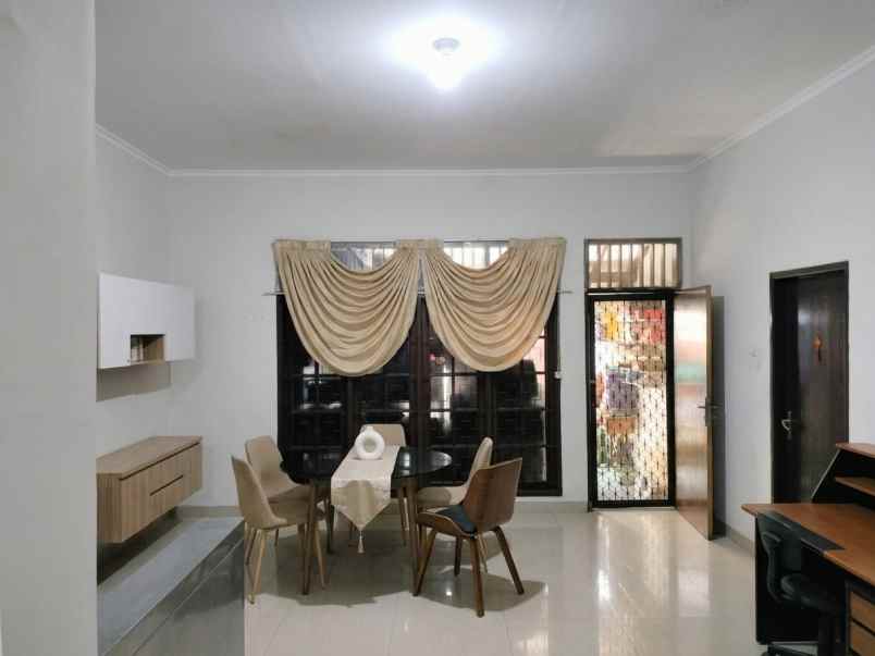 jual rumah strategis satelit utara