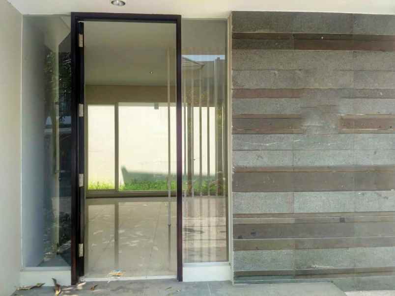 jual sewa rumah 2 lantai pelican hill citraland utara