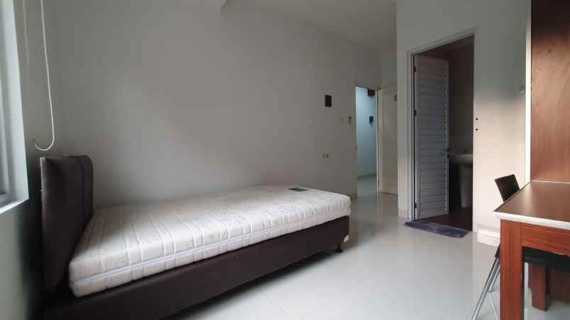 kost jl setiabudi timur jakarta