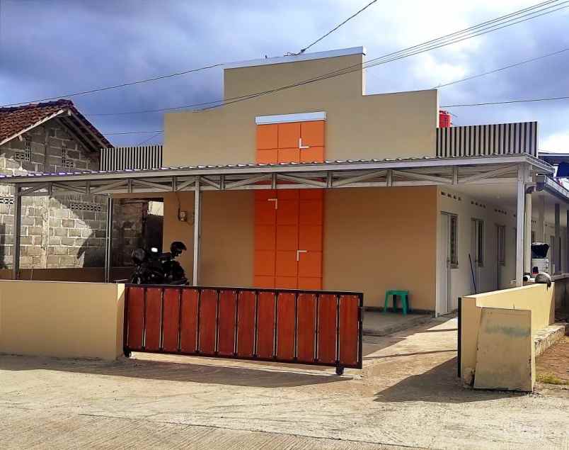 kost kostan dijual cepat dekat jl raya jogja solo