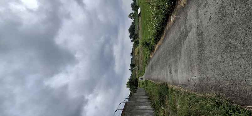 lahan besar villa pacet kawasan wisata air panas