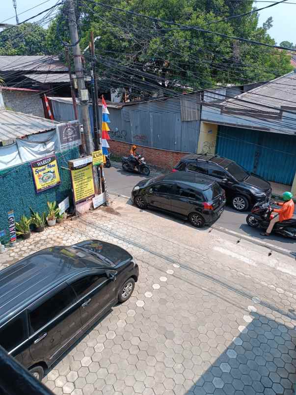 ruko 2 lantai siap pakai