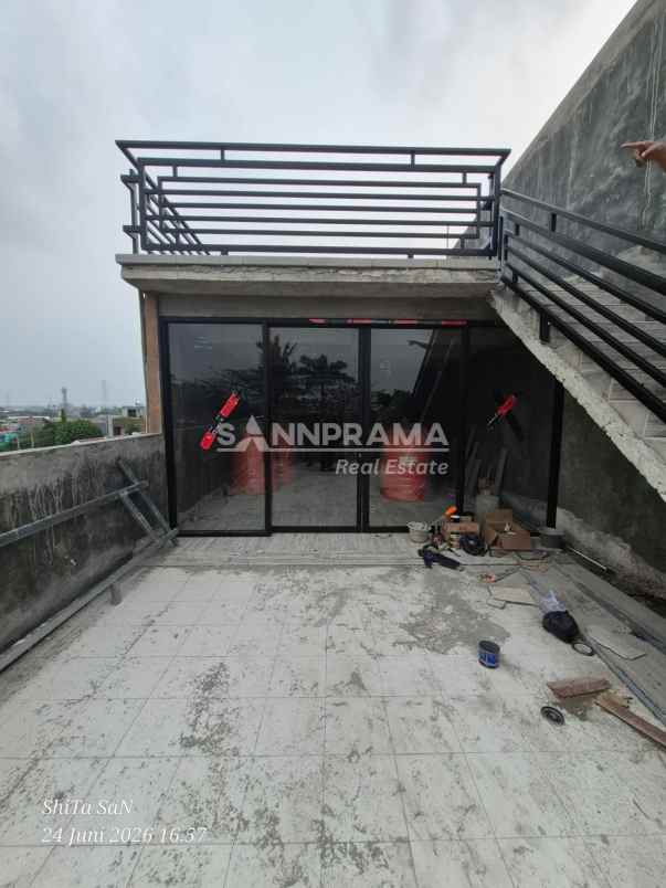 ruko 3 lantai bonus rooftop pancoran mas depok 2 7m