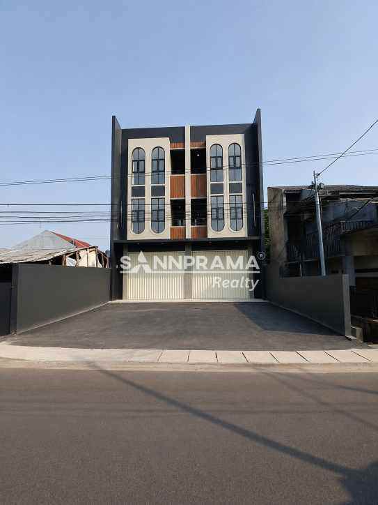 ruko 3 lantai di srengseng sawah jakarta selatan