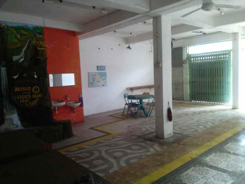 ruko gudang kantor tepi jalan dekat alun2