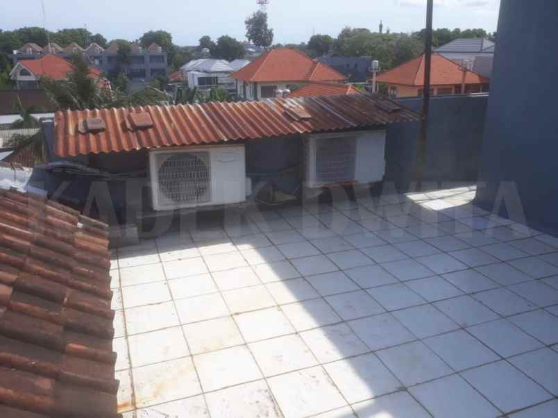 ruko lantai 3 jalan merdeka renon dekat hayam wuruk