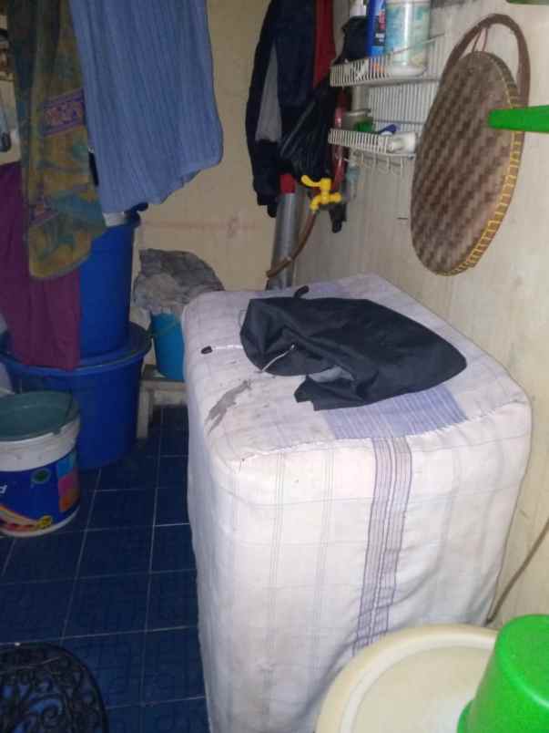 rumah 2 lantai di perumnas 2 tangerang