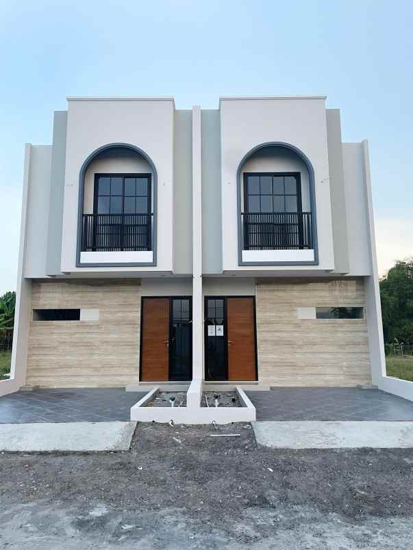 rumah 2 lantai dp 0 di patra one pakal surabaya