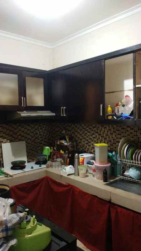 rumah 2 lantai green lovina residence cinere depok