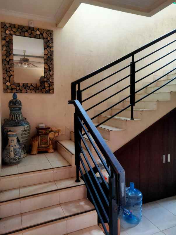 rumah 2 lantai green lovina residence cinere depok