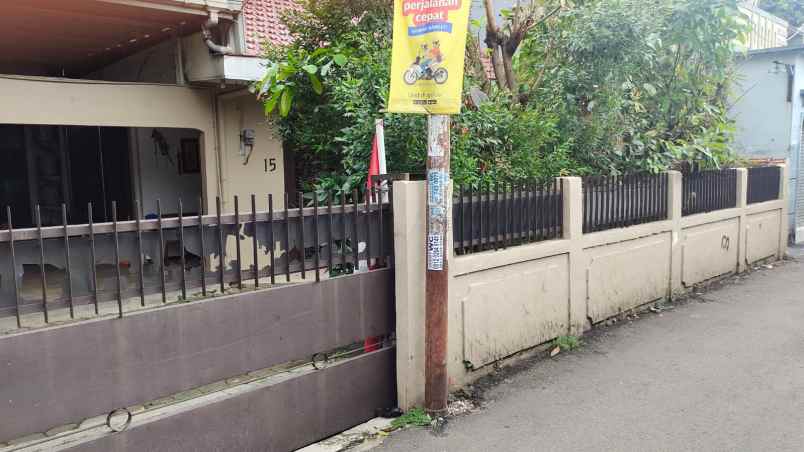 rumah 3 lantai dan kost 5 pintu