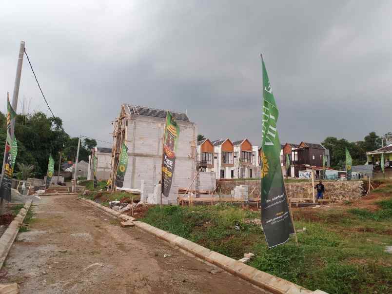 rumah baru 2 lantai dekat exit tol cileunyi