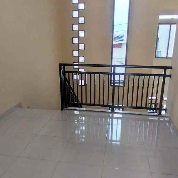 rumah baru 2 lantai siap huni dekat exit toll pasteur