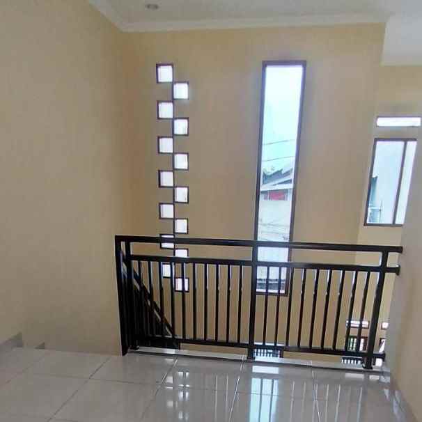 rumah baru 2 lantai siap huni dekat exit toll pasteur