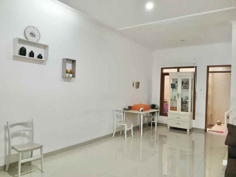 rumah baru cisaranten arcamanik dekat antapani bandung