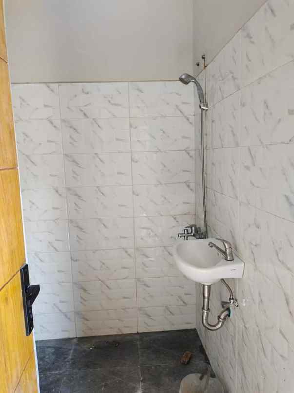 rumah baru cisaranten arcamanik dekat antapani bandung