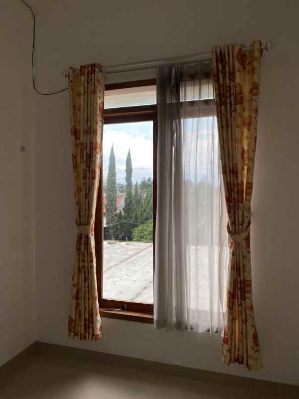 rumah baru cisaranten arcamanik dekat antapani bandung