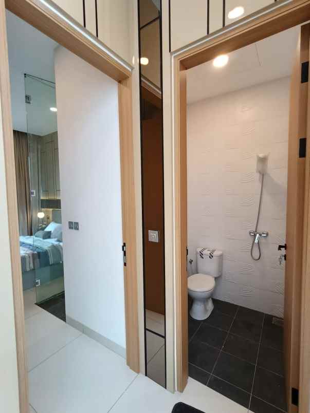 rumah baru dalam townhouse di kembangan jakbar