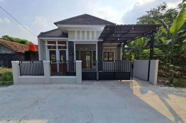 rumah baru legalitas aman dekat jalan jogja solo