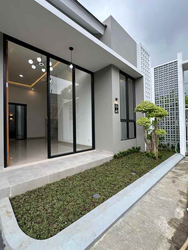 rumah baru modern dekat pemda sleman