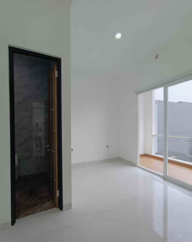 rumah baru siap huni dekat pesanggrahan