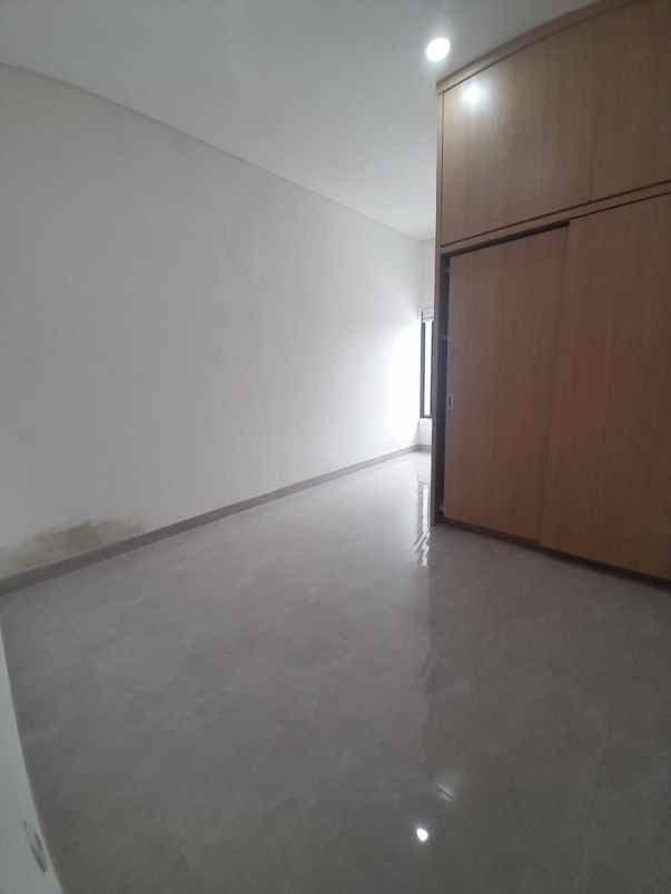 rumah baru siap huni di rawasari cempaka putih