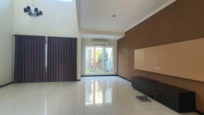 rumah cantik citraland utama royal park siap huni