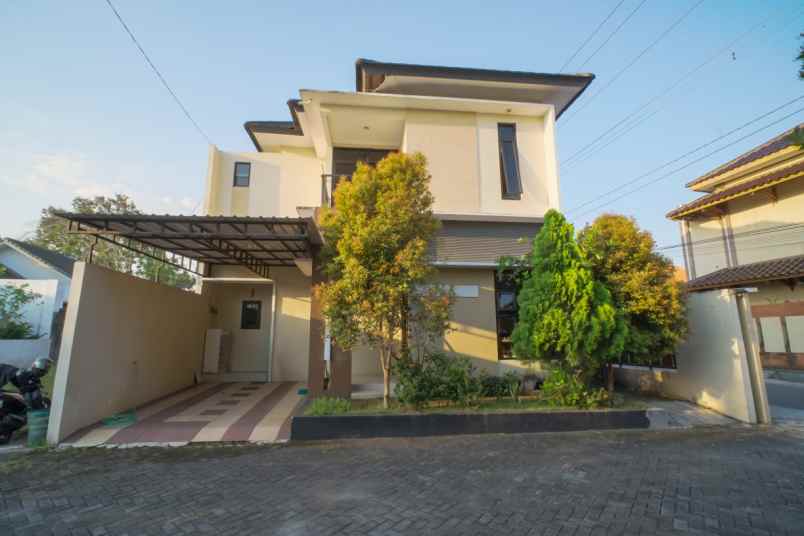 rumah casa rajawali siap huni