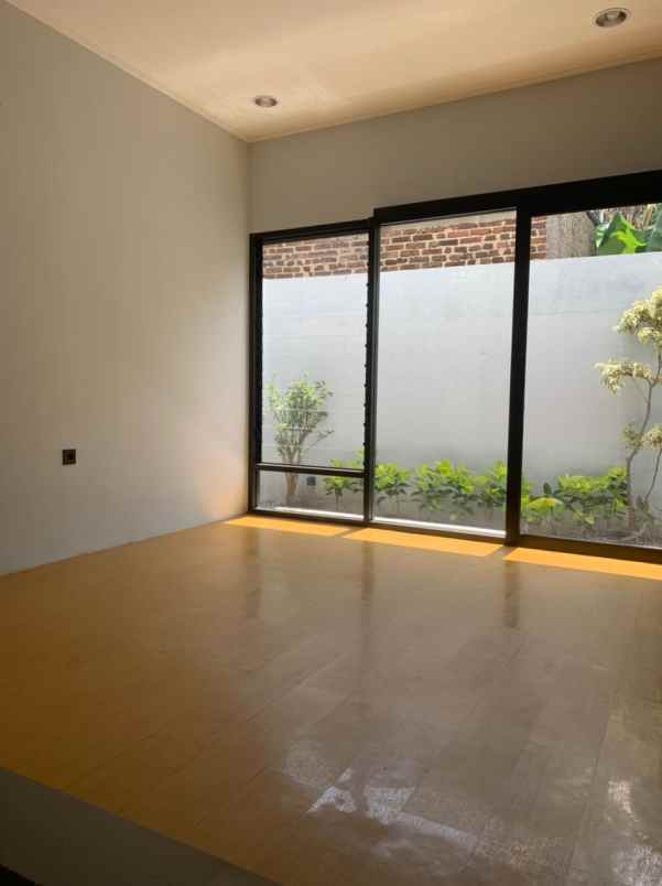 rumah cisaranten wetan