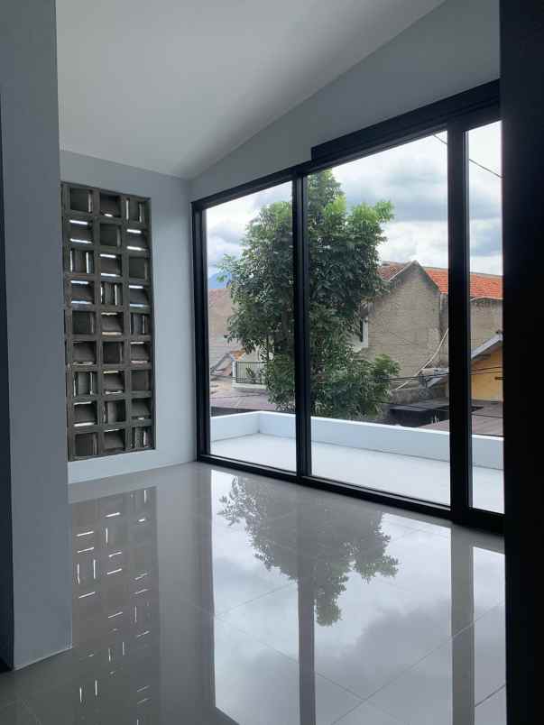 rumah cisaranten wetan