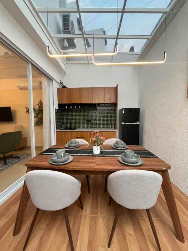 rumah cluster baru 2 lantai dekat mall xchange bintaro