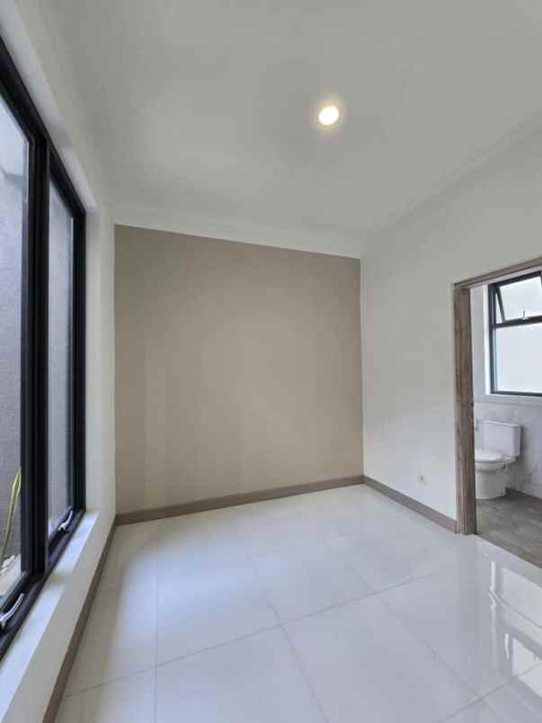 rumah dalam komplek cipinang elok jatinegara jaktim