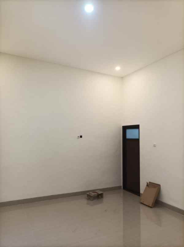 rumah di manyar tirtomoyo baru gress