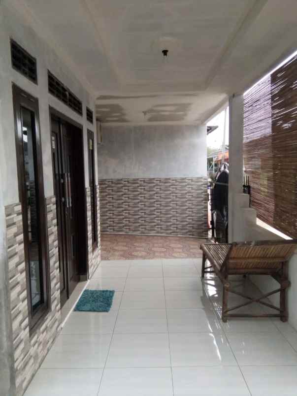 rumah dijual dekat exit tol dan pasar induk cikopo