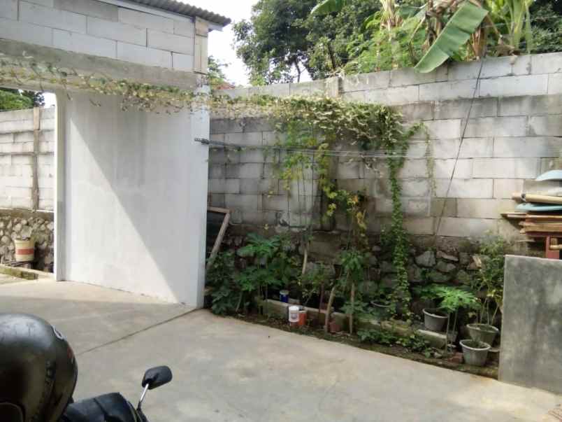 rumah dijual dekat exit tol dan pasar induk cikopo