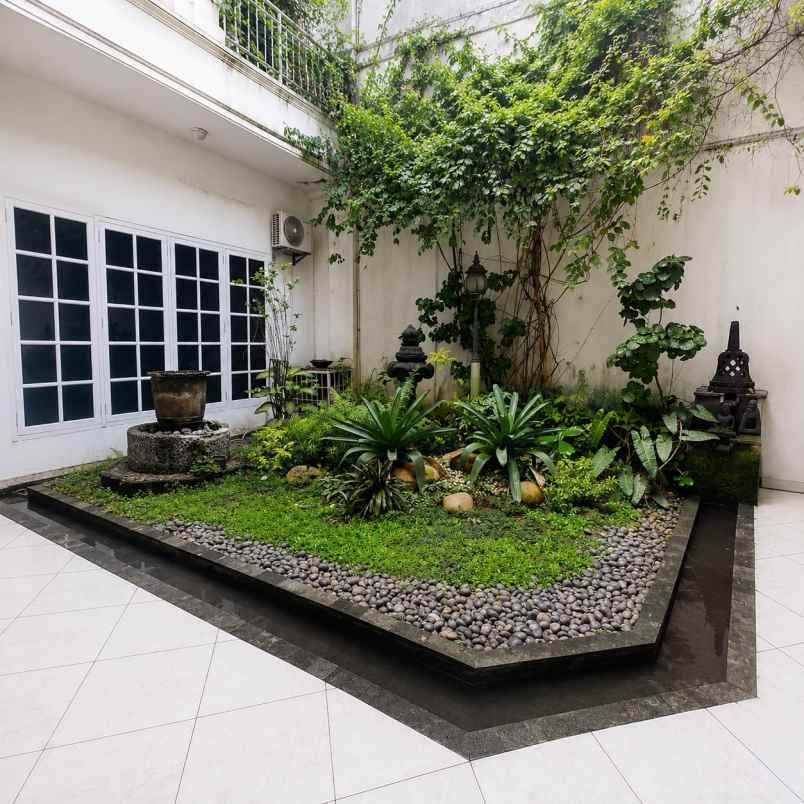 rumah disewakan di menteng