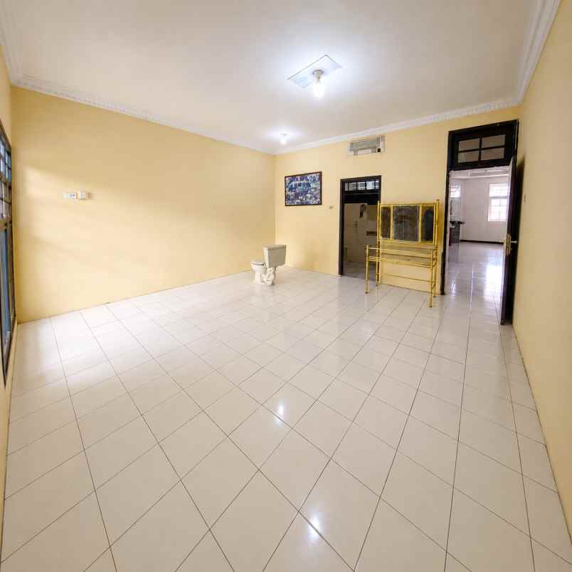 rumah disewakan di menteng dalam