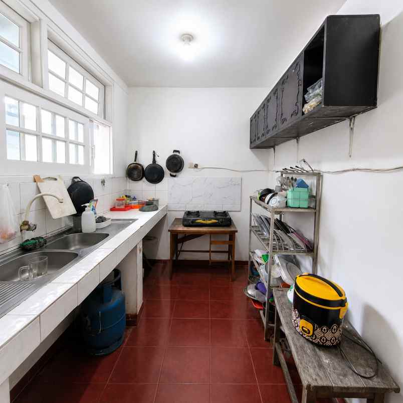 rumah disewakan di menteng dalam